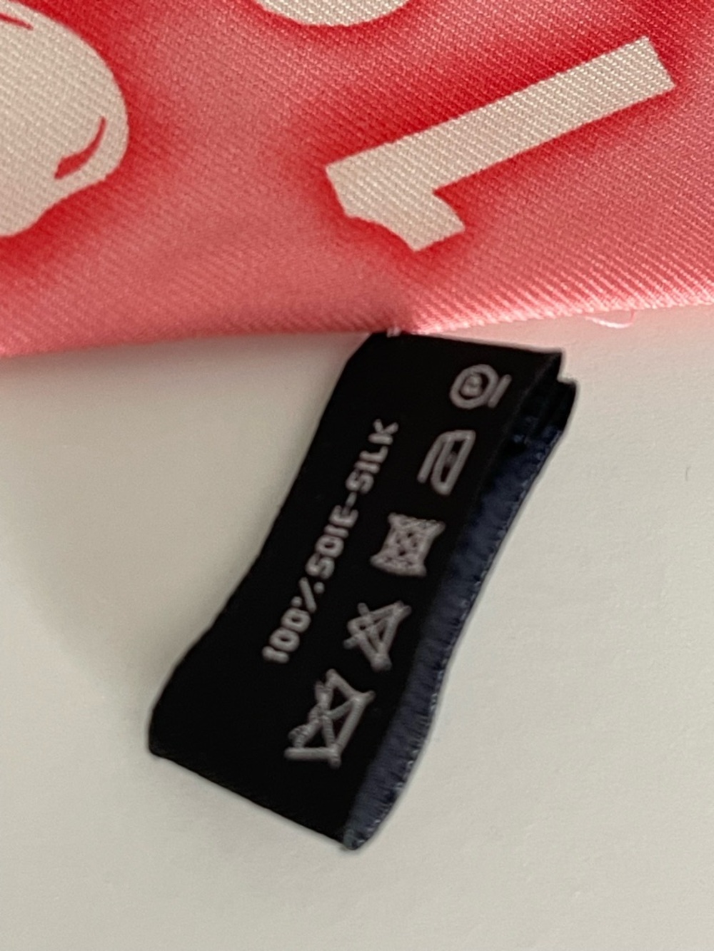 Chanel Slim Bandeau Twilly - Picture 4 of 4